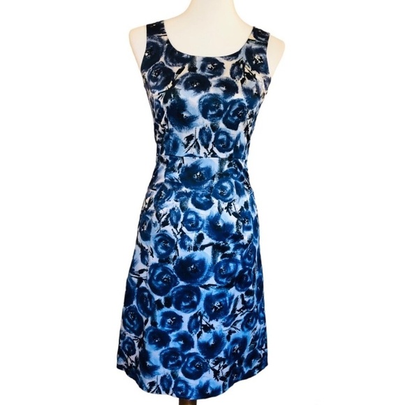 Sleeveless Navy Floral Dress by H&M - Picture 9 of 10